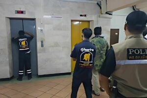 3 workers trapped for over an hour in Pattaya elevator horror