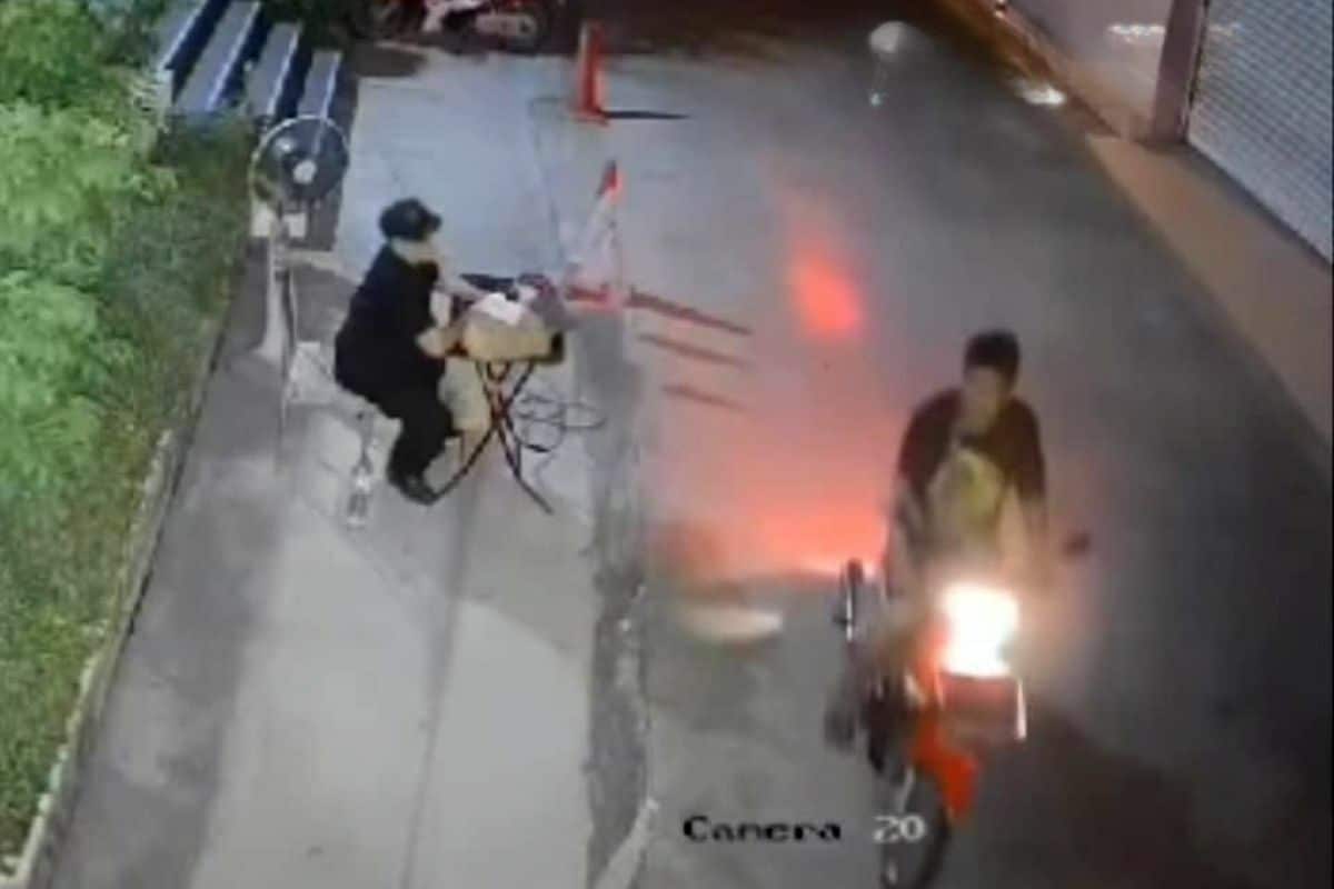 Pattaya security guard robbed in late-night phone snatch (video)