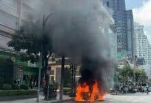 Luxury Mini Cooper goes up in flames on Bangkok street