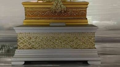 Casket lid numbers bring lottery luck to Ang Thong