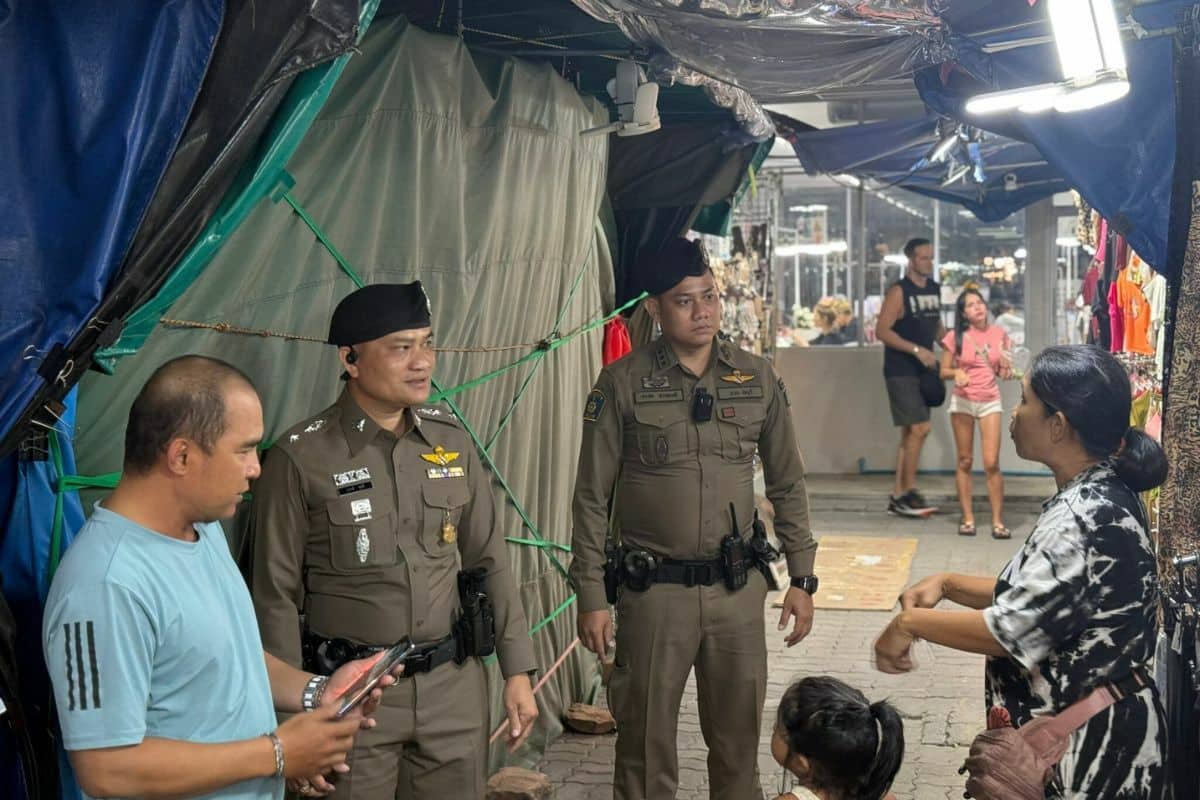 Pattaya police visit South Pattaya market following thefts