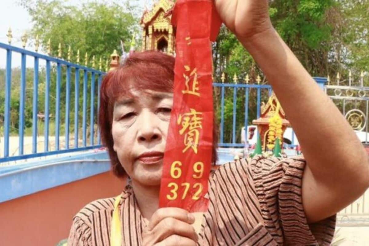 Jackpot! Kamphaeng Phet woman celebrates 15th lottery win