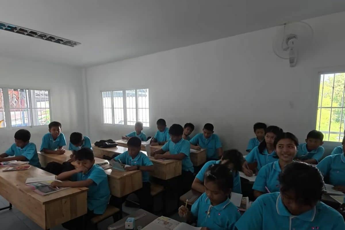 School rejects ‘slum’ label for Phuket Myanmar community (video)