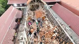 Ratchaburi temple prayer hall collapse, damage worth 8 million baht