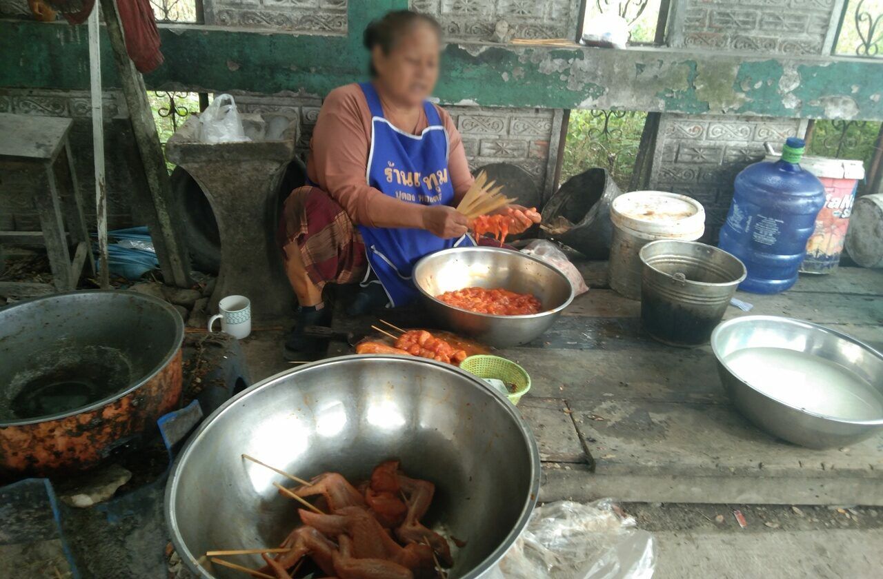 Loan sharks terrorise Phichit chicken vendor amid debt struggle