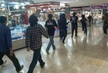 Minister demands tighter security after student clash at MBK Centre