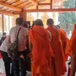 Suspect arrested after fatal monk stabbing in Phrae temple | Thaiger