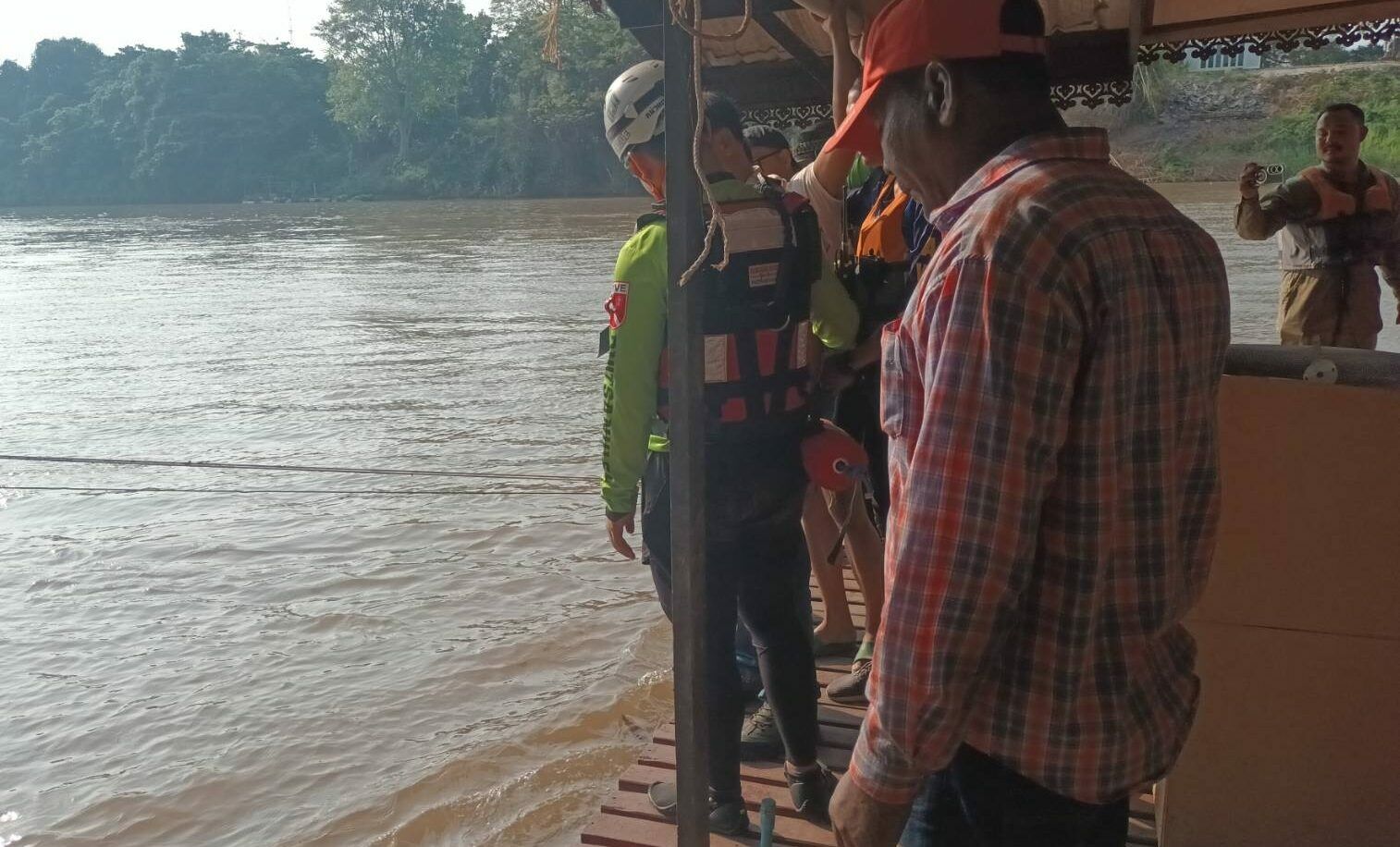 Missing student found dead in Nan River after 4-day search | News by Thaiger
