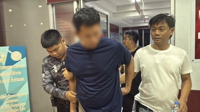 Officer surrenders after assault and firearm theft in Chon Buri