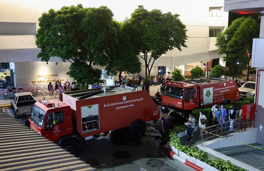 Fire sparks chaos at Bangkok hospital, patients evacuated | News by Thaiger