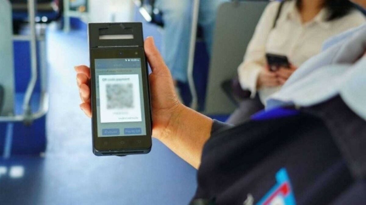 Bangkok buses now accepts QR code and e-wallet payments