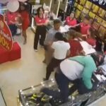 Mae Sot gold shop robbed by delivery rider in daring heist | Thaiger