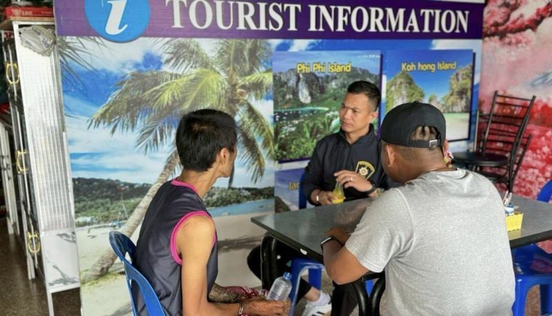 Motorbike mugger nabbed after late-night bag snatch in Phuket | News by Thaiger