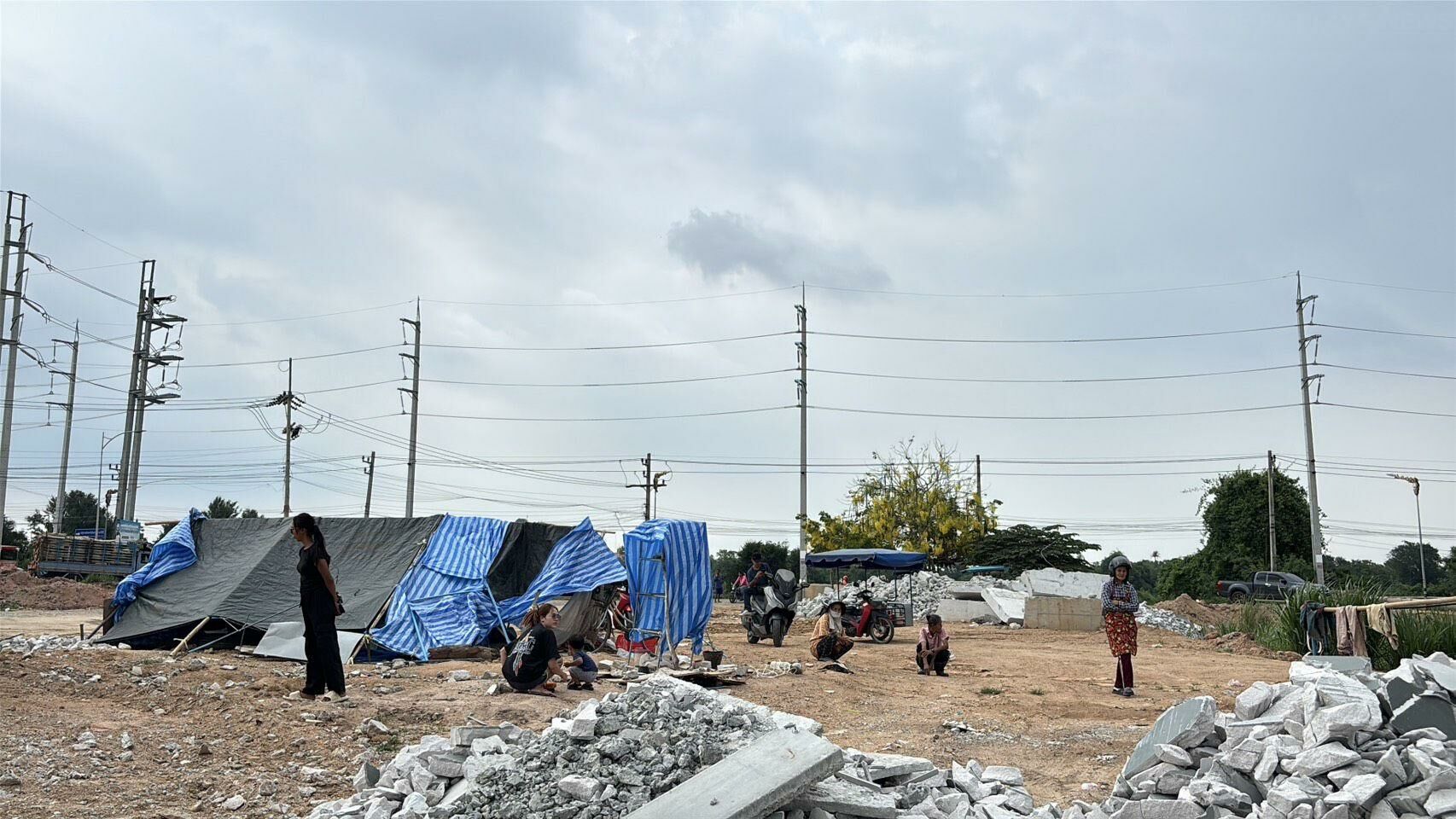 Grim discovery: Pattaya vendor finds bloated corpse in jungle | News by Thaiger