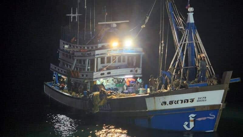 Battery blast injures crewman off Phuket's Cape Panwa | News by Thaiger