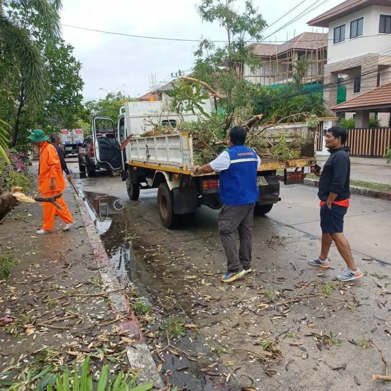 Phuket braces for floods as emergency pumps deployed | News by Thaiger