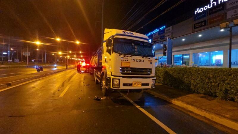 Man killed in high-speed crash into parked truck in Phuket | News by Thaiger