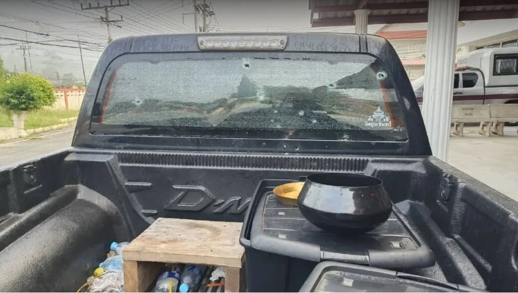 Teen monk killed in drive-by attack on police escort in Songkhla | News by Thaiger