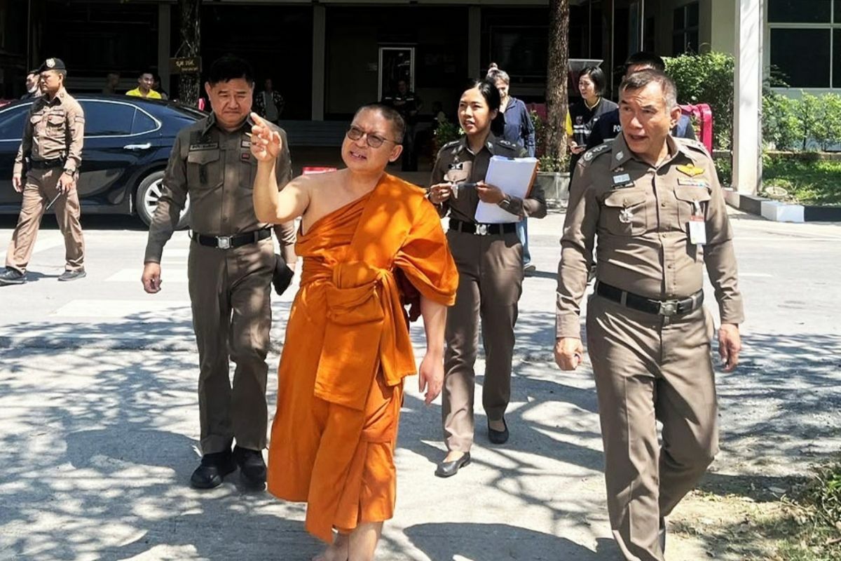 Buddhist university denied illegal student visas for Chinese