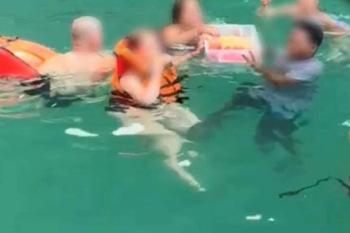 Thai travel agency criticised for serving fruits to foreigners in the sea