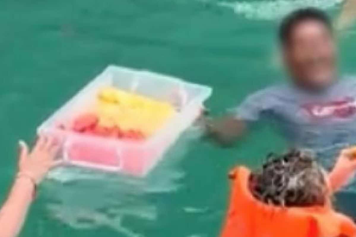 Food serving in sea leads to drama
