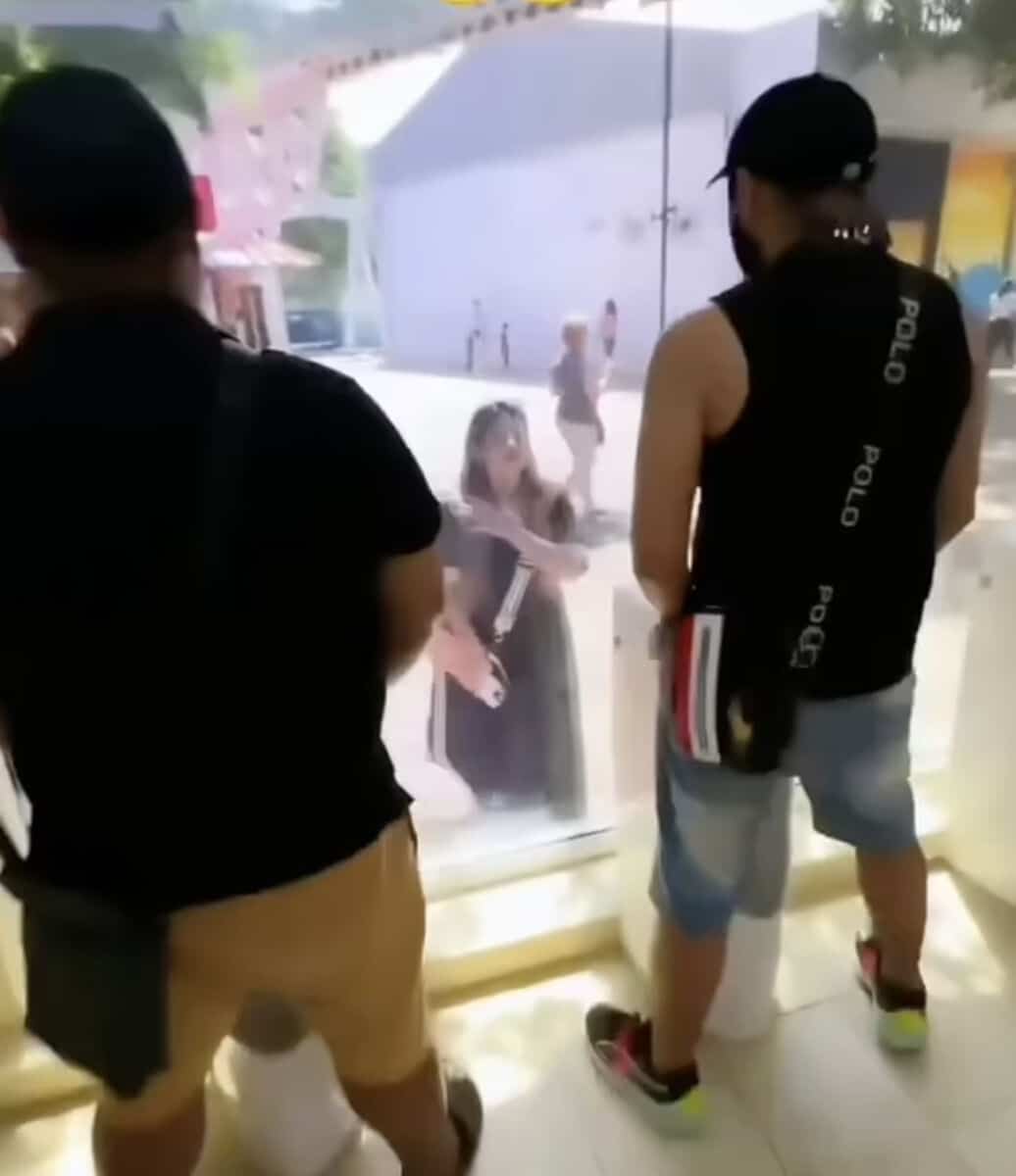 Pee-hole panic: Thai theme park’s two-way mirror toilet flushed | News by Thaiger