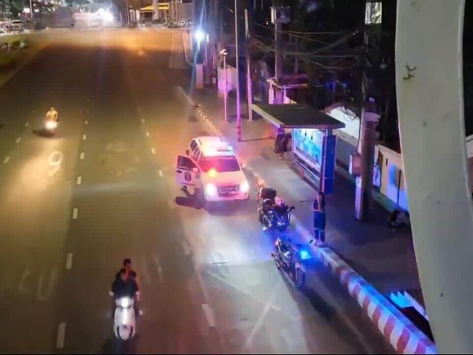Pattaya woman saved seconds before suicide attempt | News by Thaiger