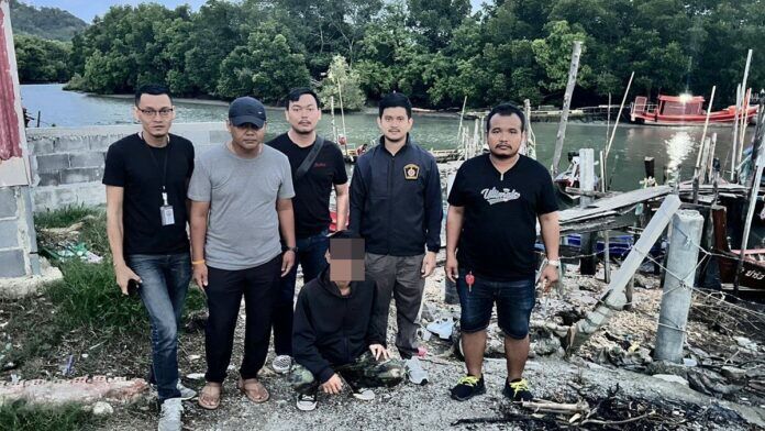 Teenager surrenders after fatal stabbing in Phuket