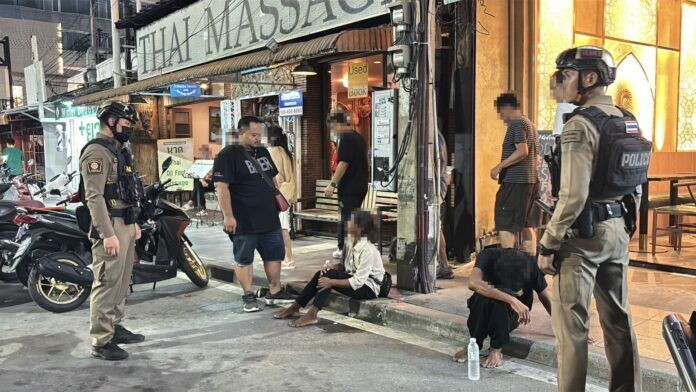 Drunken fight on Pattaya Beach Road leaves two injured | News by Thaiger