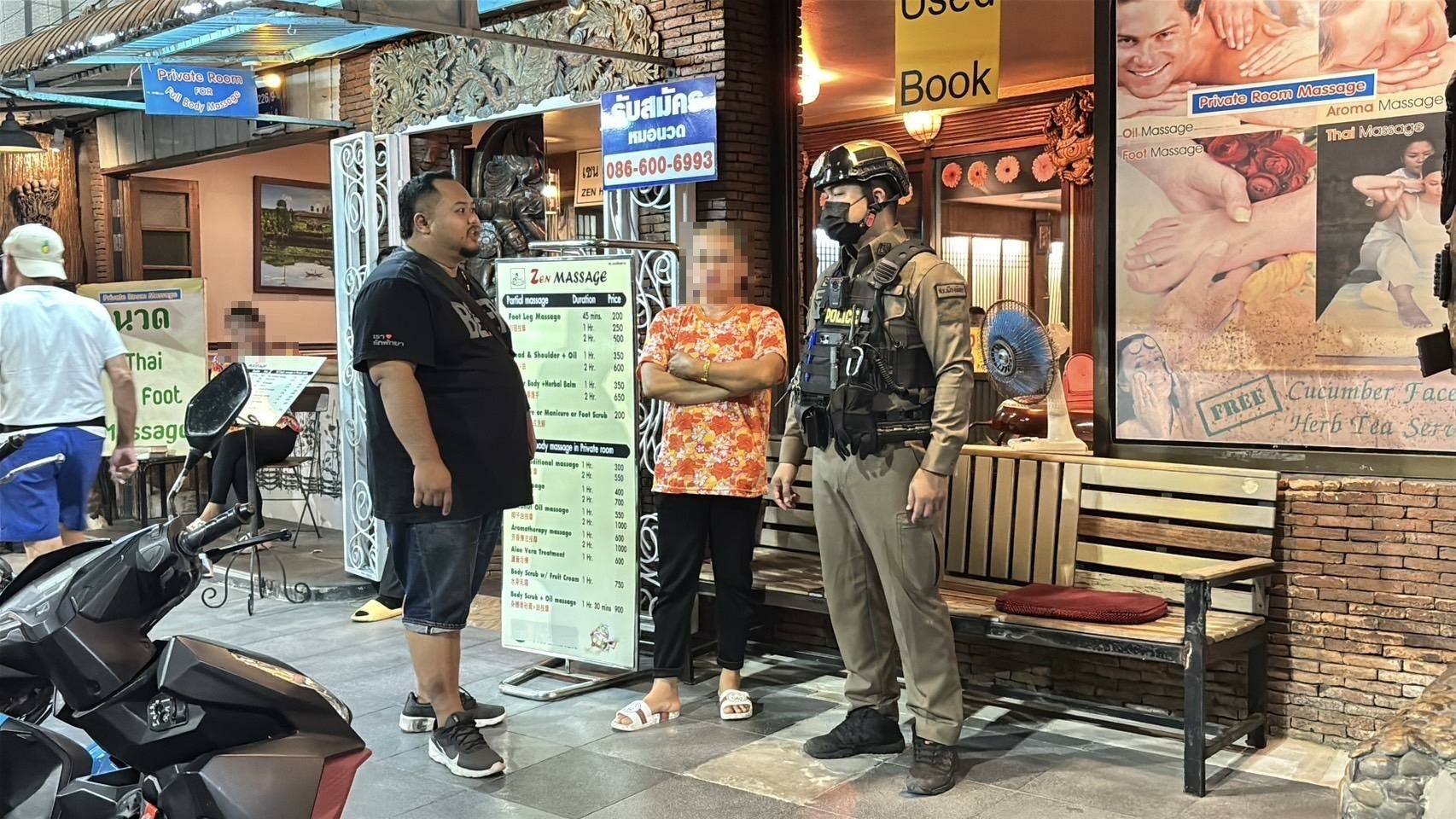 Drunken fight on Pattaya Beach Road leaves two injured | News by Thaiger