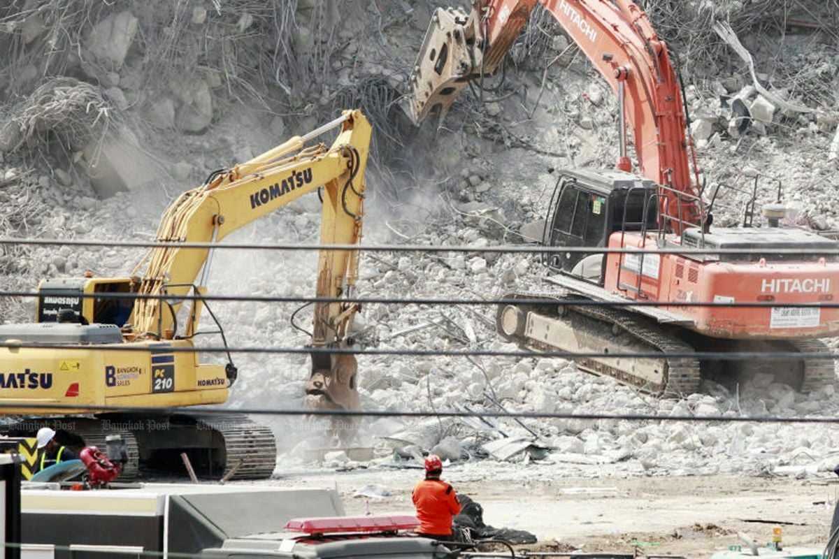 Audit office blames thin elevator shafts for Bangkok collapse