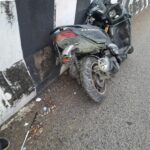 Motorcyclist dies in tragic hit-and-run on Bangkok overpass | Thaiger