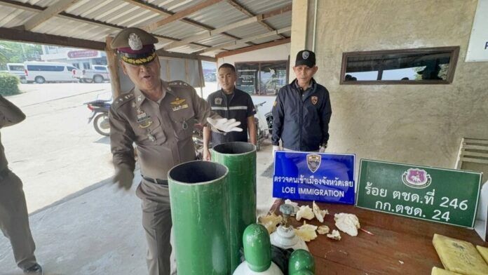 Laotian pair nabbed for Mekong meth smuggling | News by Thaiger