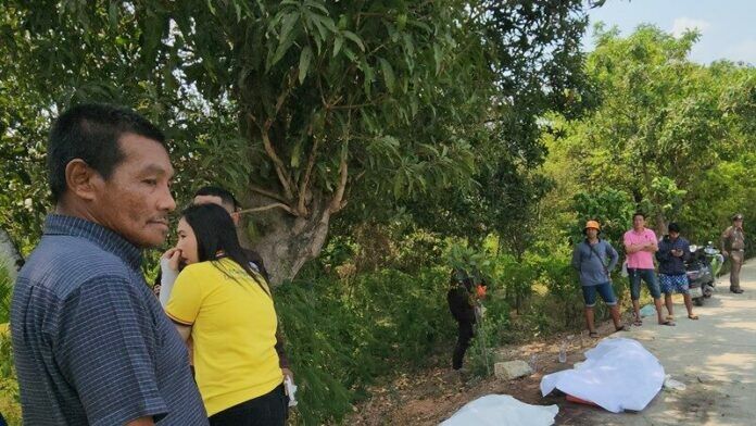 2 dead, 4 injured in Nakhon Pathom canal car accident | News by Thaiger