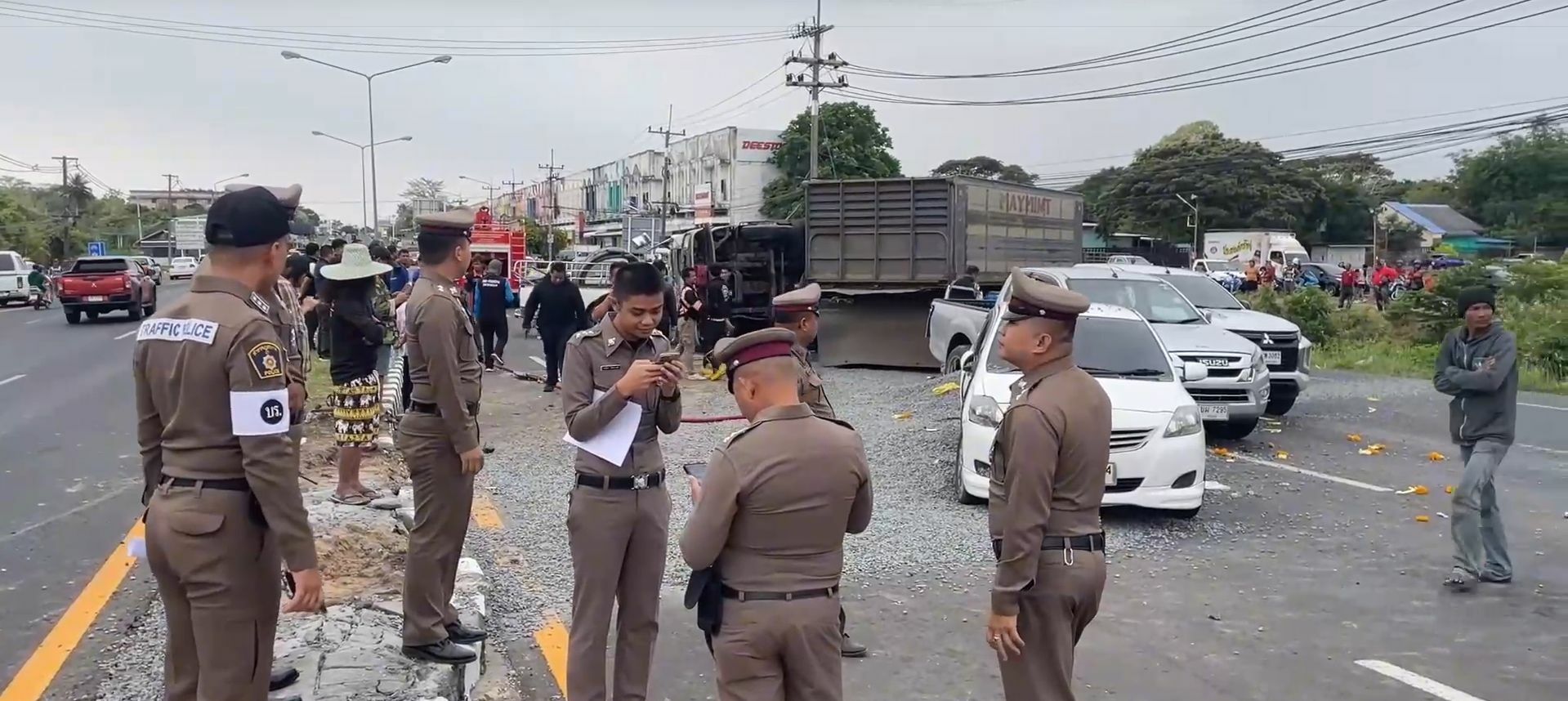 22-wheel truck crash in Buriram leaves six injured | News by Thaiger