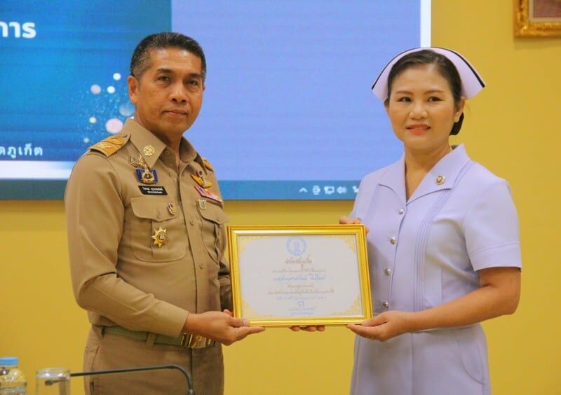 Phuket honours real-life heroes for lifesaving acts | News by Thaiger