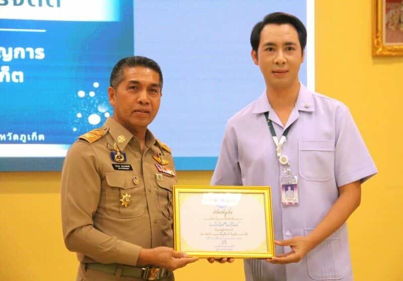 Phuket honours real-life heroes for lifesaving acts | News by Thaiger