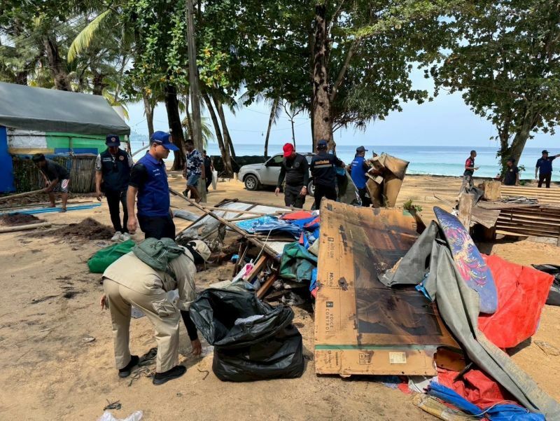 Phuket reclaims Surin Beach from illegal occupiers | News by Thaiger