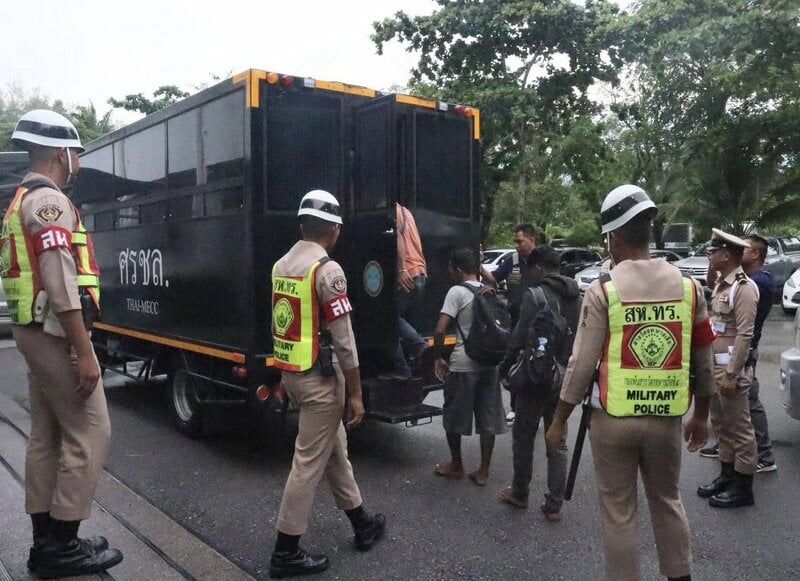 Royal Thai Navy seizes illegal Indonesian fishing boats off Phuket | News by Thaiger
