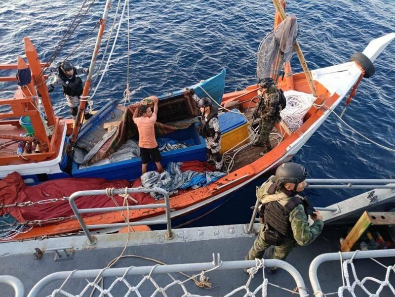 Royal Thai Navy seizes illegal Indonesian fishing boats off Phuket | News by Thaiger