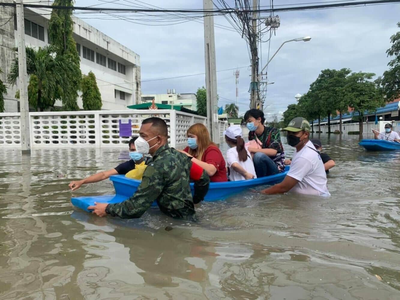 SSO approves 900 baht refund for flood-hit Thai provinces | News by Thaiger