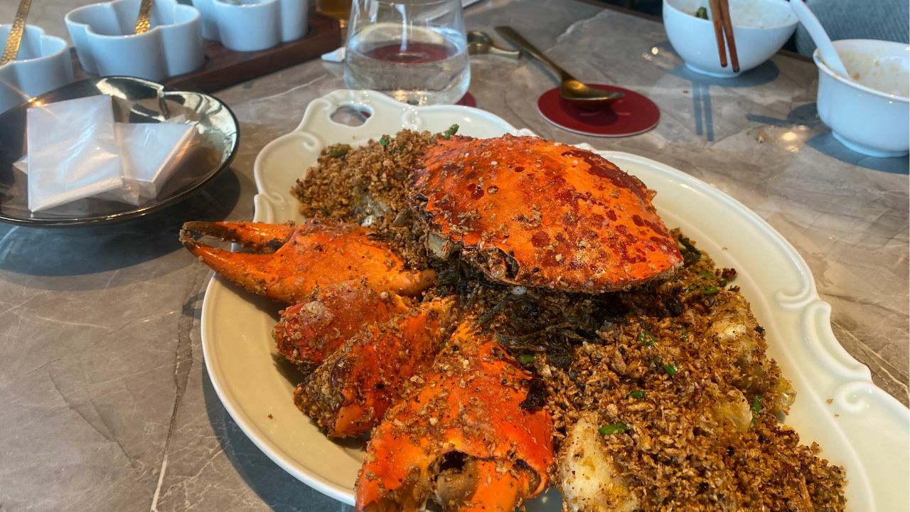 The Signature Mud Crab at K by Vickey Cheng.