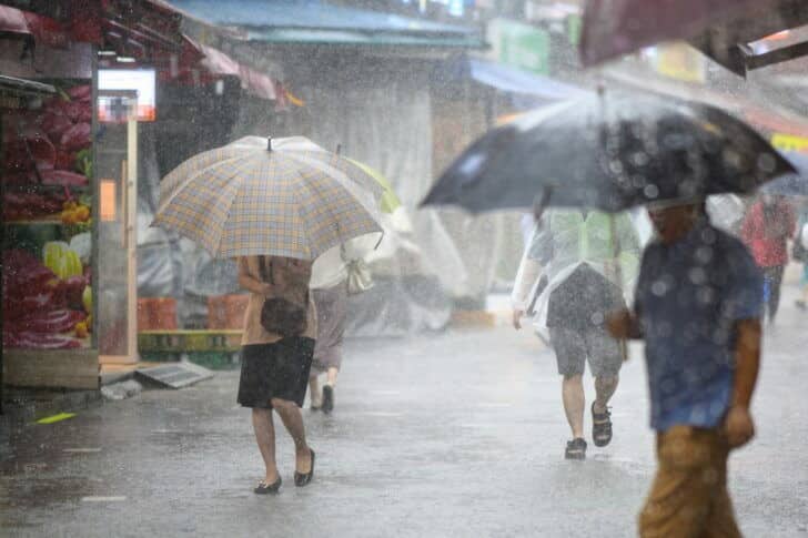 Lightning alert: Severe storms to hit 55 provinces in Thailand | News by Thaiger