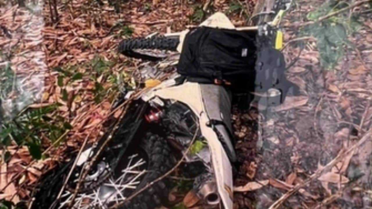 Thai motocross rider dies in cliff fall after fleeing wasps