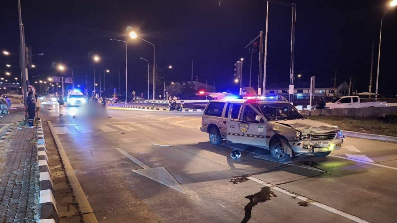 Rescue vehicle runs red light and kills woman on Lamphun road