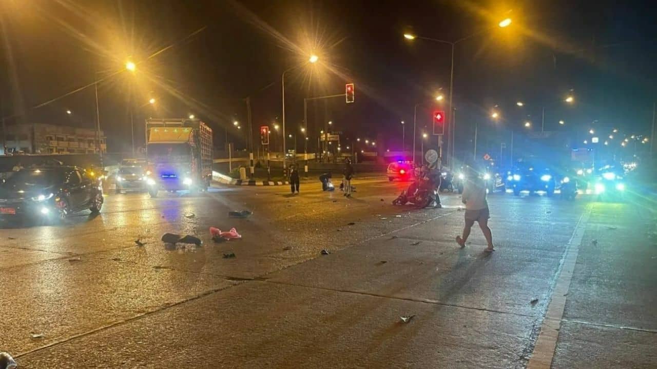 Rescue vehicle driver ignores red light leding to woman's death