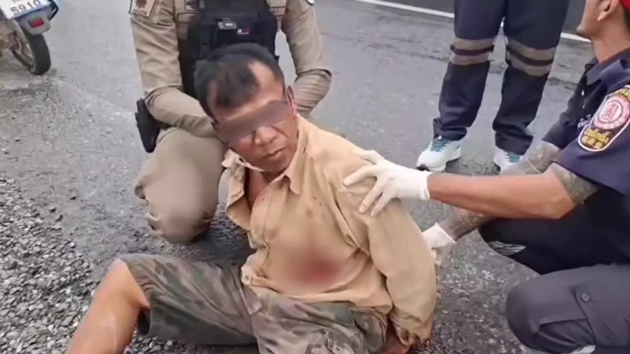 Thai man stabs wife on road after allegedly catching her with lover