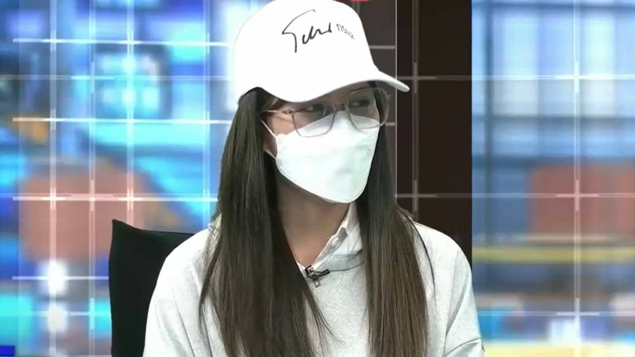 Thai woman cuts ties with mother