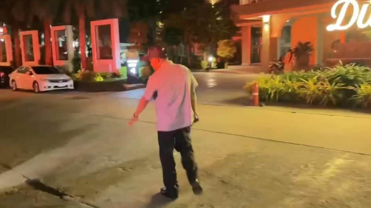 Thai taxi rider punches Indian outside Pattaya hotel