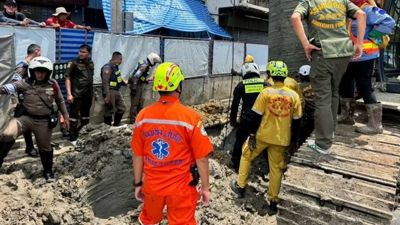 Construction site collapse Bangkok MRT